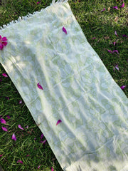 Pure Hibiscus Luxe Hawaiian Beach Towel