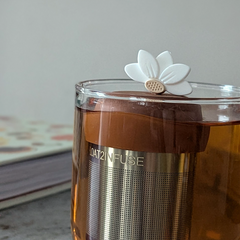 Floating White Lotus Flower Tea Infuser - Cute Tea Infuser for Loose Leaf Tea